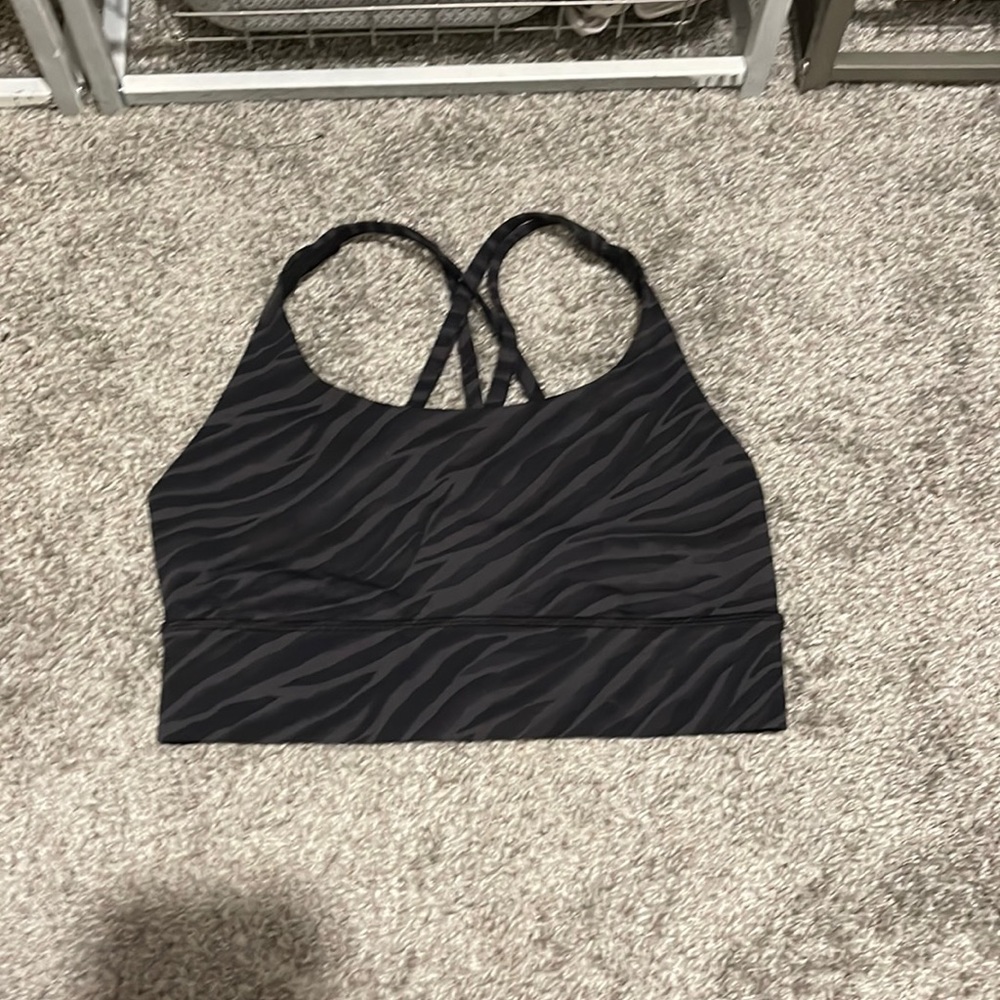 Never been worn lulu longline energy bra